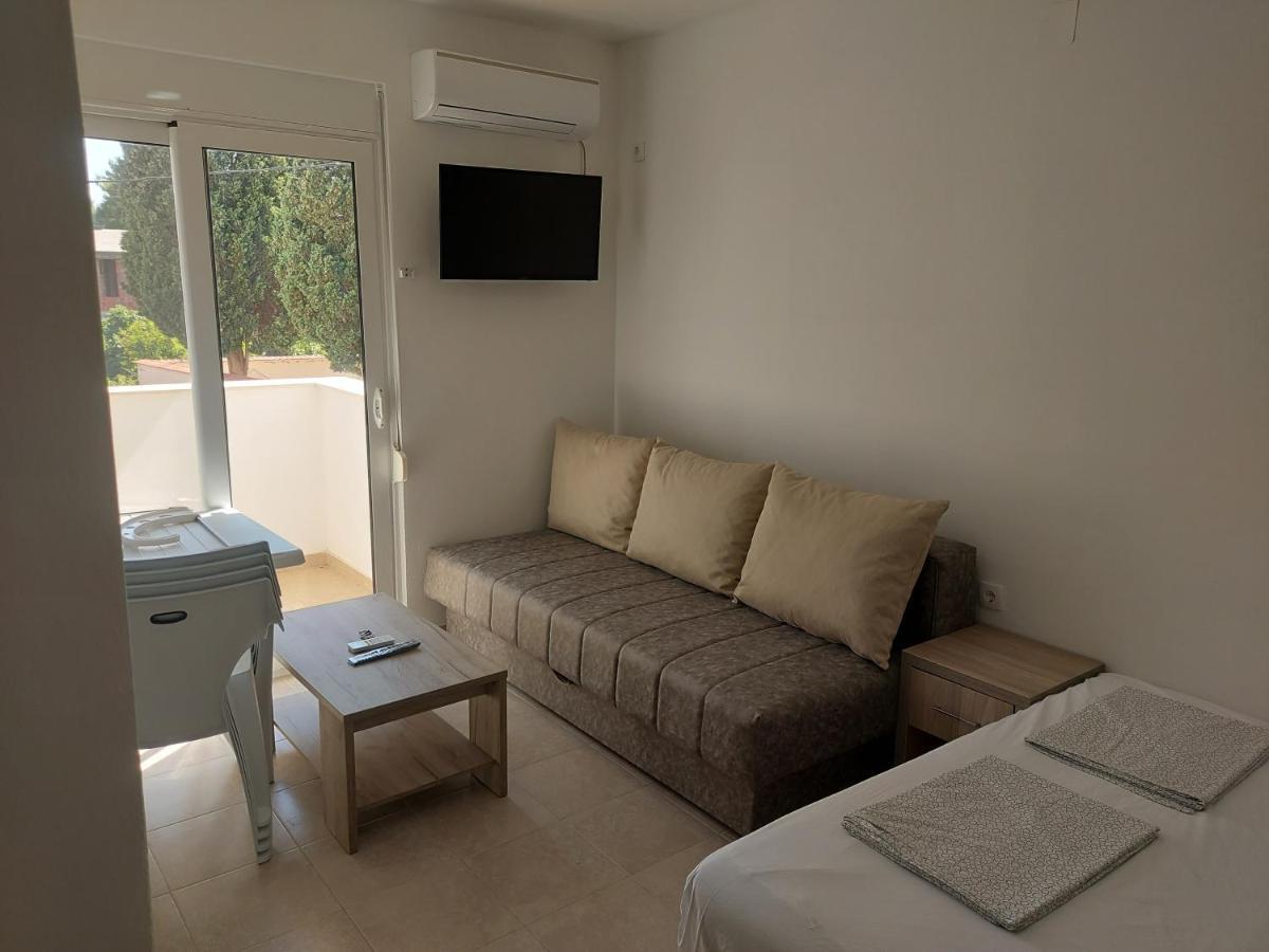 Ulcin Relax Apartments & Rooms Ulcinj Exterior photo
